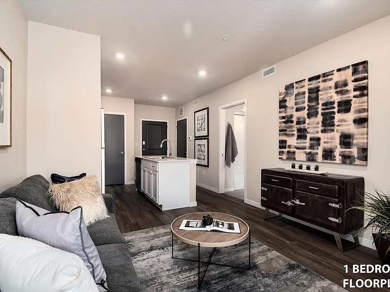 WestEdge Apartments — Photo 12