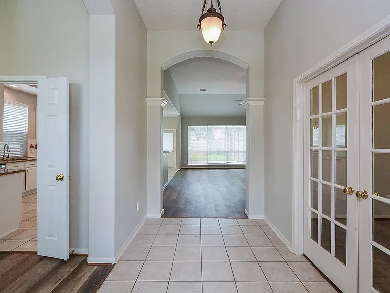 23119 N Warmstone Way — Photo 3