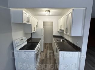 200 Park Rd N UNIT 101, Oshawa, ON L1J4L8