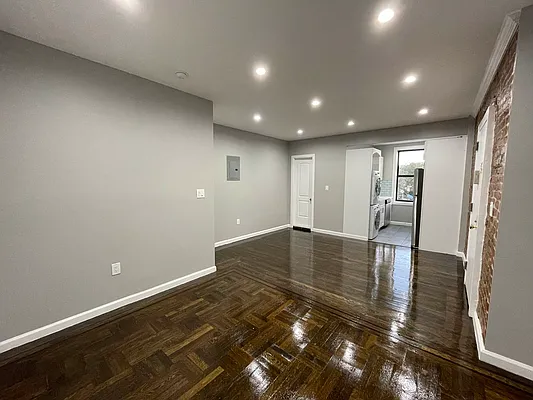 Rented by Bruma Realty LLC | media 15