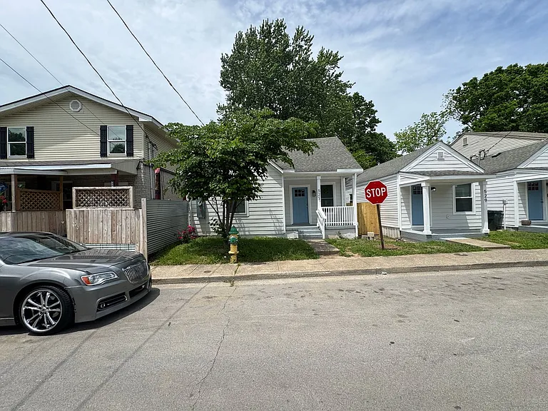 525 Smith St #Z4 — Photo 19
