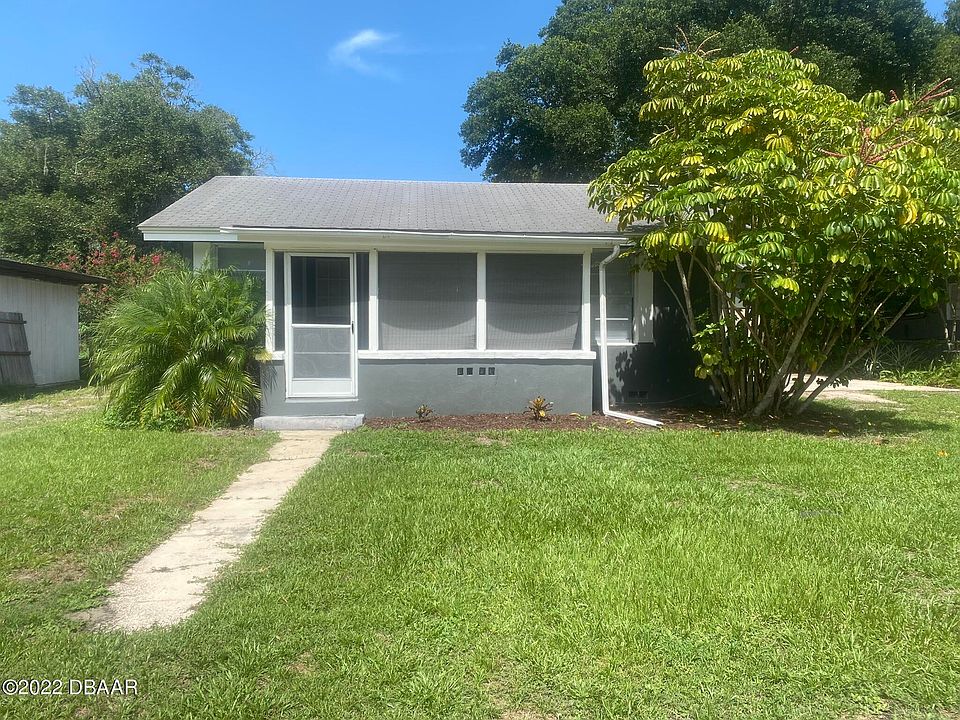 1st image of 7 William Dr