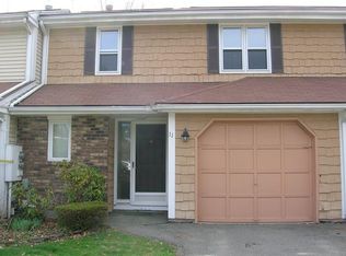 11 Juniper Pl, Rocky Hill, CT 06067