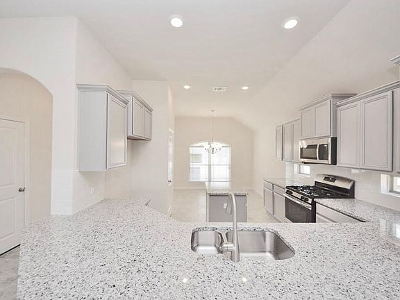 5th image of 1225 Homer Ln