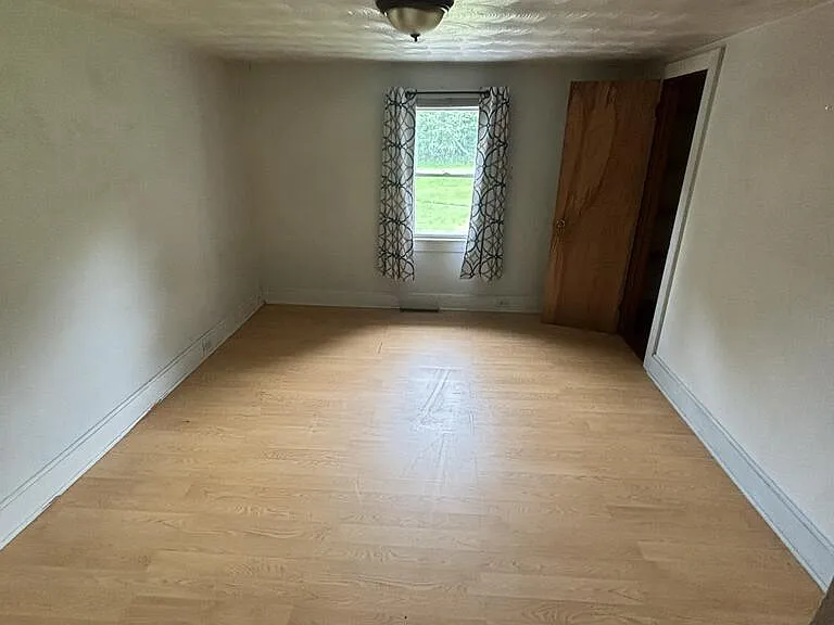 56 Pieri Ln — Photo 3