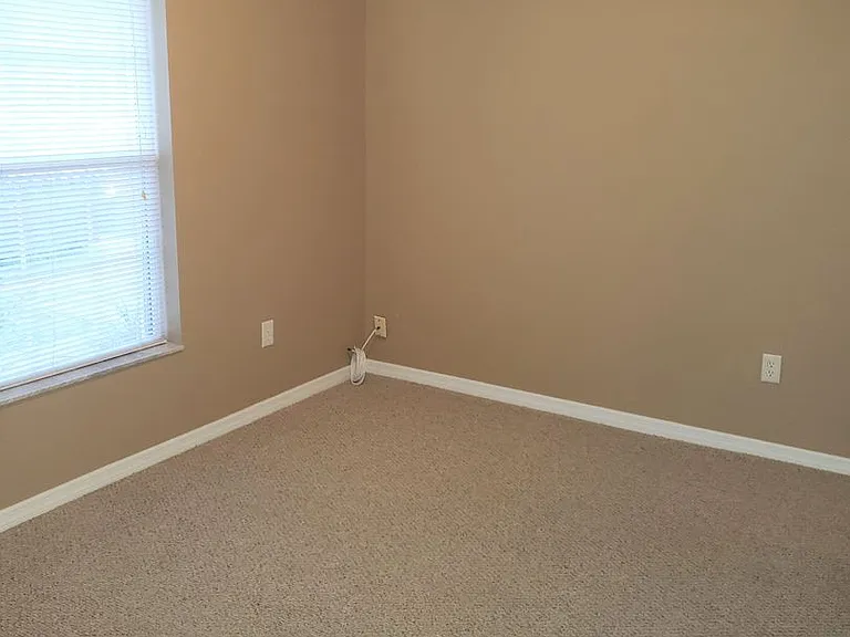 9328 N Travis Dr — Photo 5