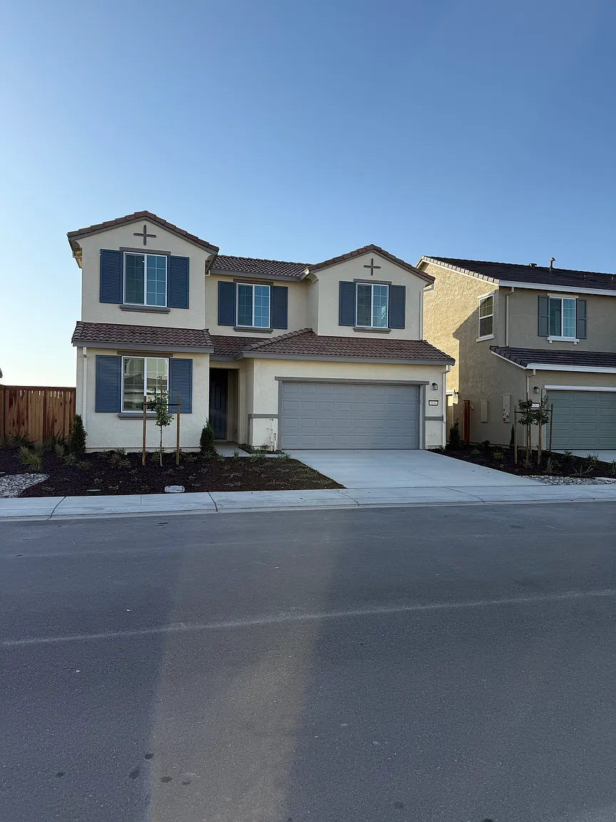 3154 Barnowl Way photo 1