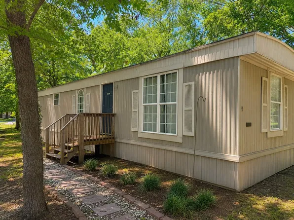 9 Willow Ct, Simpsonville, SC 29680