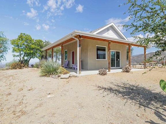 3rd image of 19584 Paradise Mountain Rd