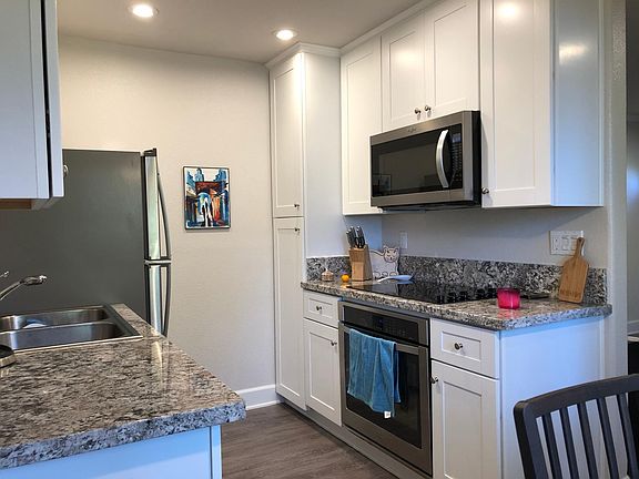 5th image of 8581 Villa La Jolla Dr APT I