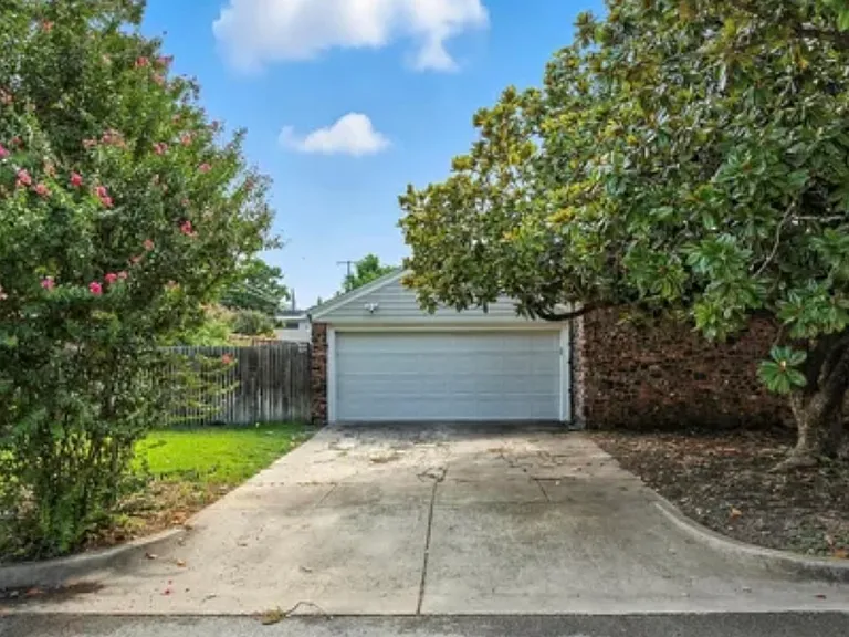 3648 Westcliff Rd S — Photo 17