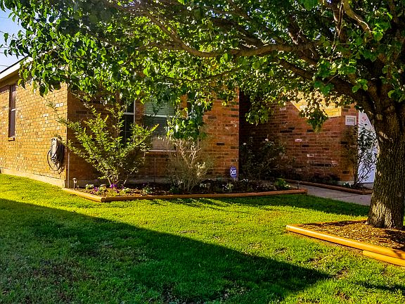 Auto yard and flower water