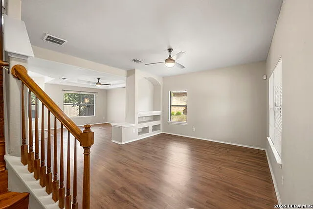 3 bed, 2.5 bath, 2184 sqft, $2,150 — Photo 4