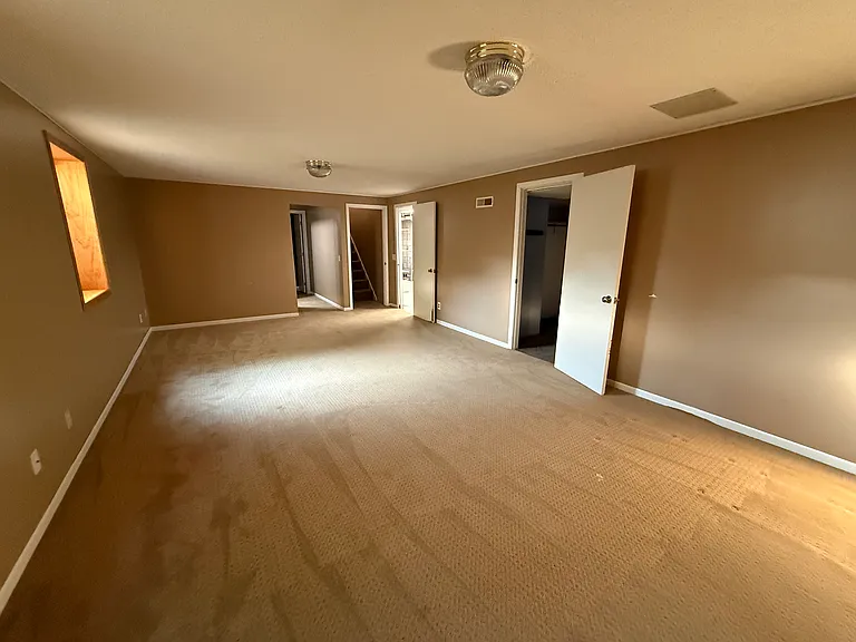 235 Quality Ave N — Photo 14