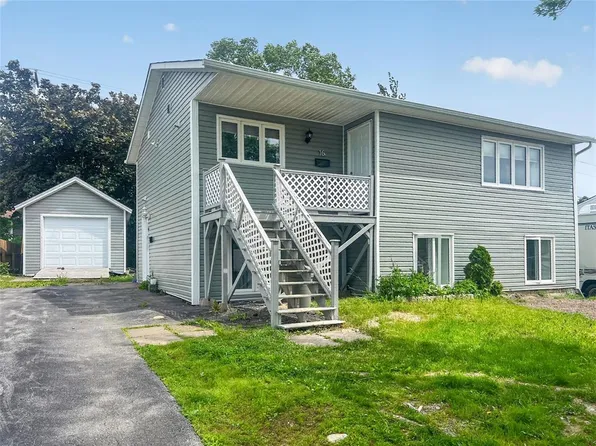 16 Hamilton Street, Gander, NL A1V1V7