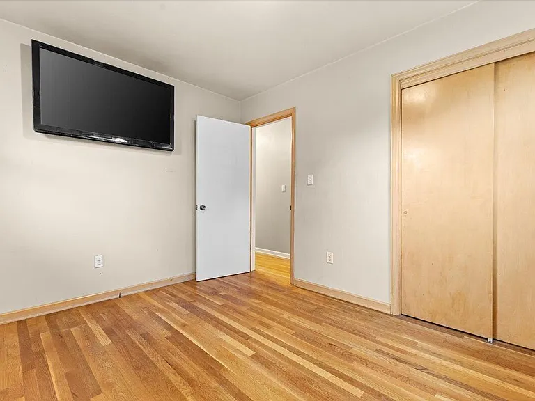 2313 King St NE — Photo 20