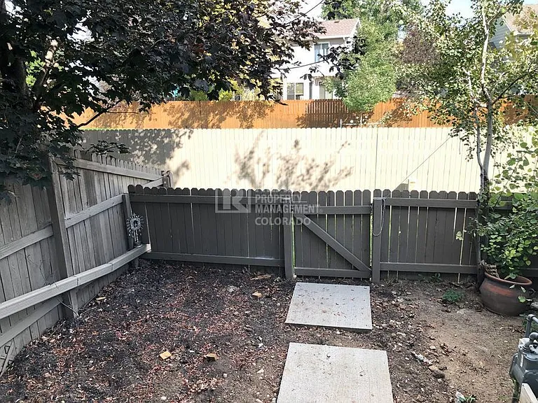 1014 Artemis Cir — Photo 18