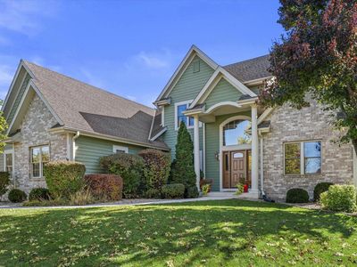 N54W16055 Westwind DRIVE, Menomonee Falls, WI, 53051