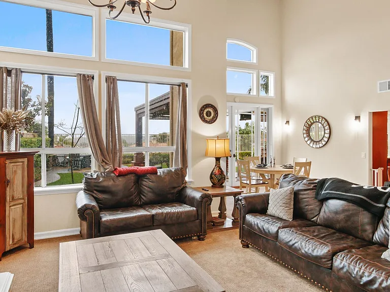 21591 Hummingbird St — Photo 2
