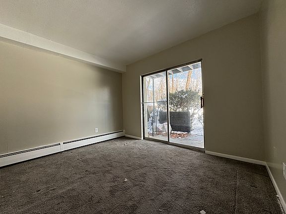 3rd image of 259B Oakville Ave #B-63
