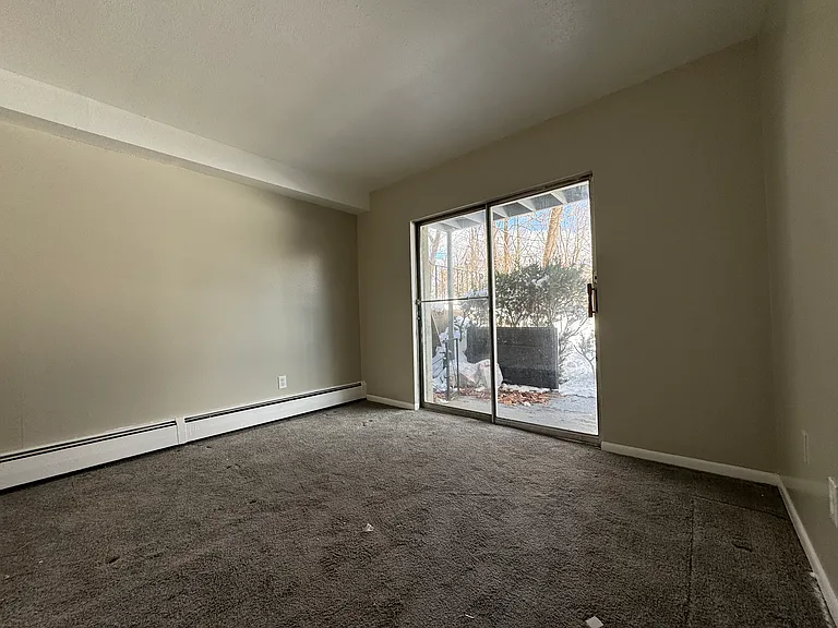 259B Oakville Ave #B-63 — Photo 3