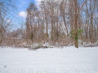 1964 N Donna Dr, Stevensville, MI 49127