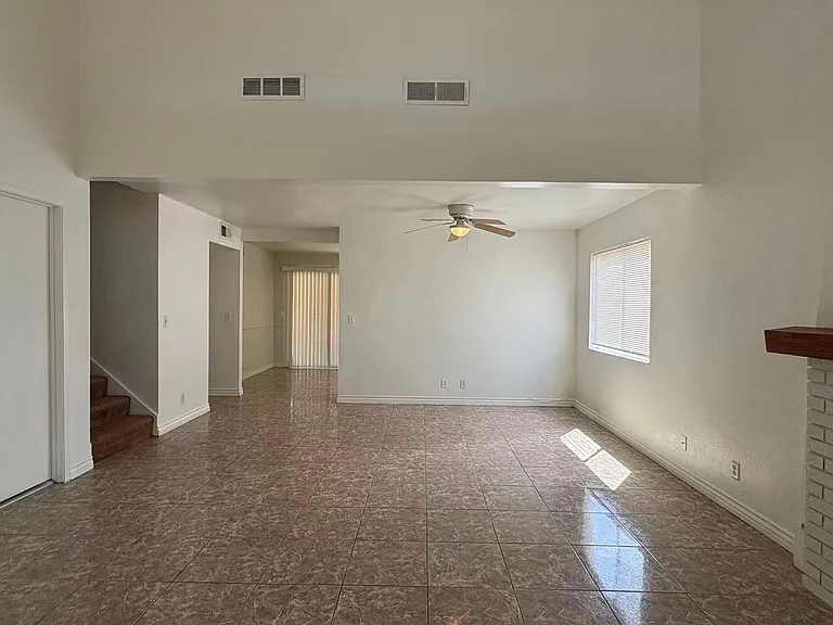 7247 Enterprise Dr — Photo 6