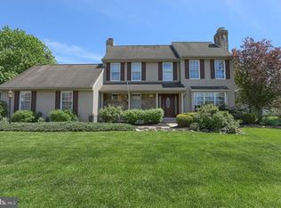 411 Heritage Dr, Fleetwood, PA 19522