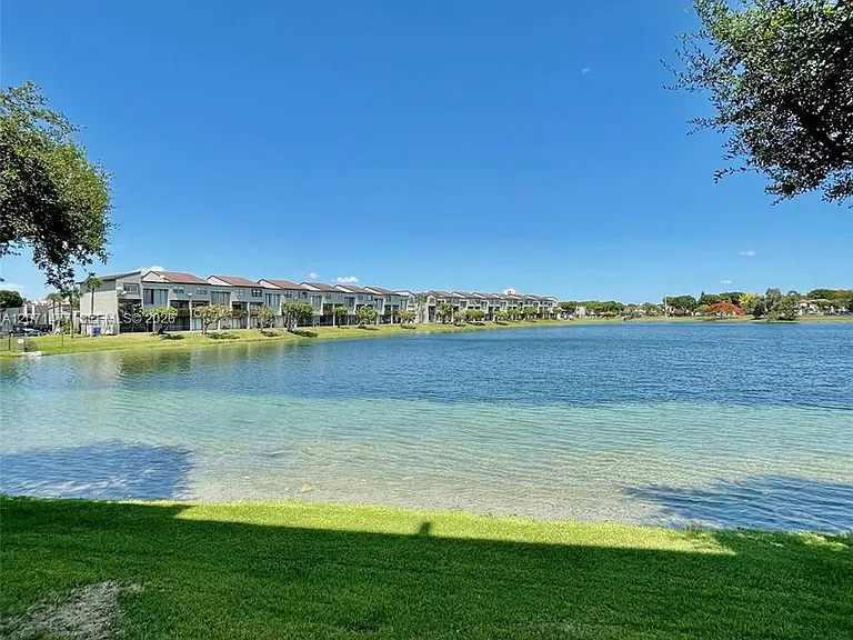 10290 NW 9th Street Cir #113 — Photo 13