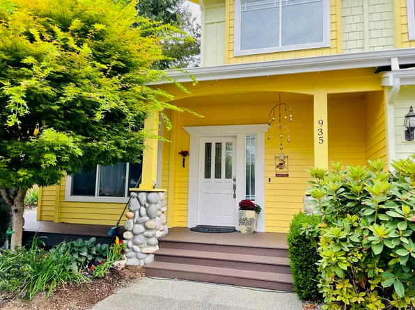 935 Front St S, Issaquah, WA 98027