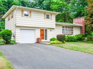 27 Garfield St, Methuen, MA 01844