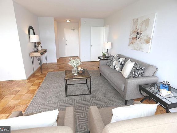 5th image of 4515 Willard Ave APT 2107S