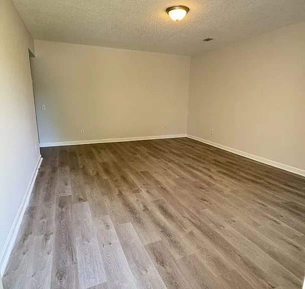 3518 Venable Rd — Photo 10