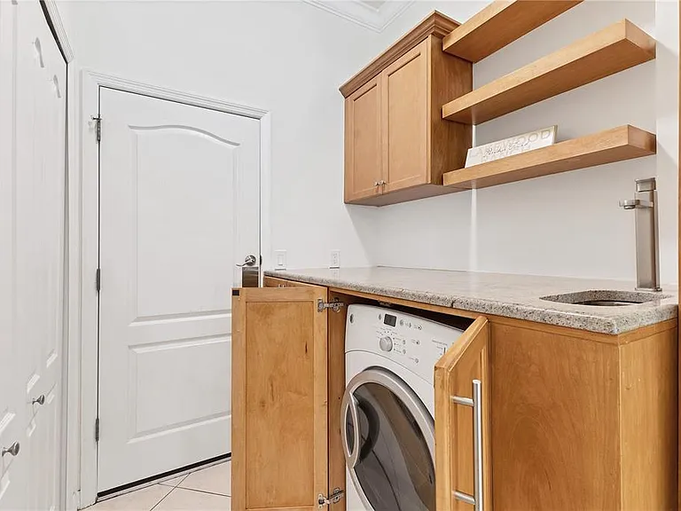 7236 Lismore Ct — Photo 22
