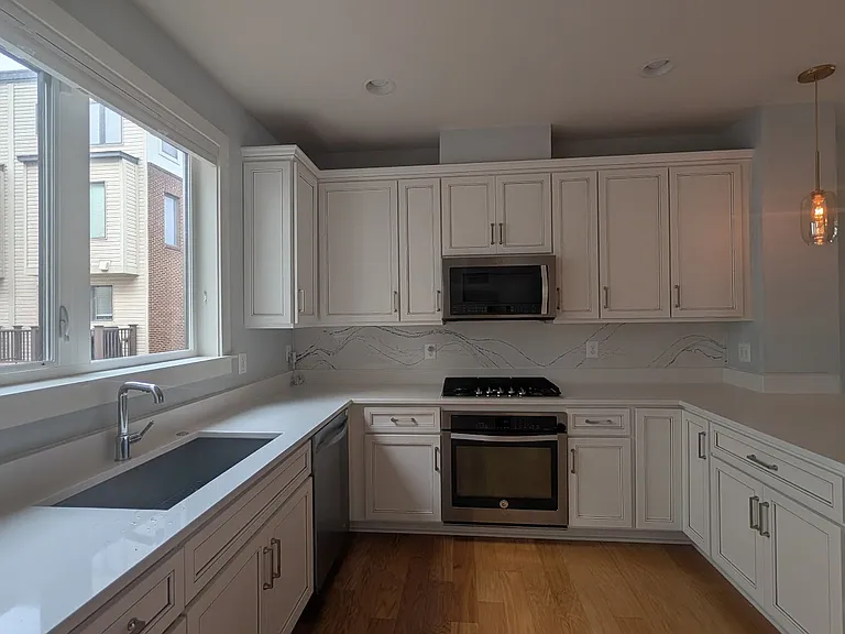 8087 Tribeca St — Photo 7