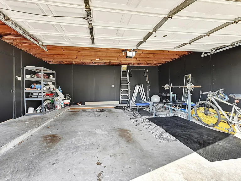5910 Rolff Ln — Photo 49