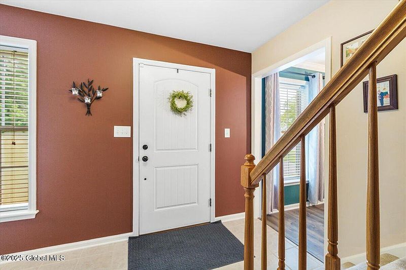 4th image of 20 Goldfield Lane