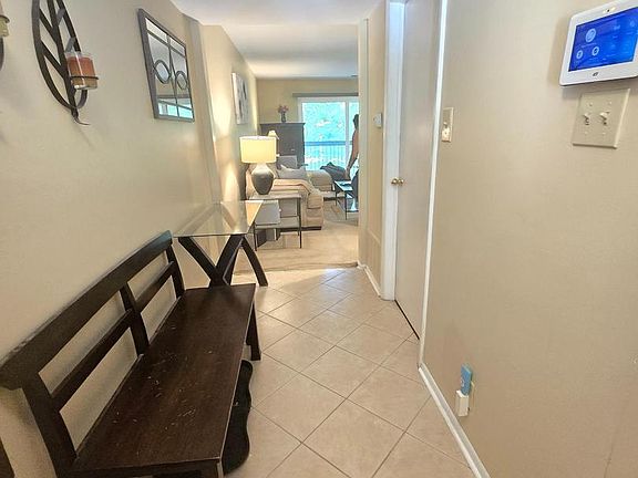 2nd image of 115 E Kings Hwy Unit 406