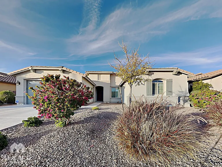 2458 E Anika Dr — Photo 1