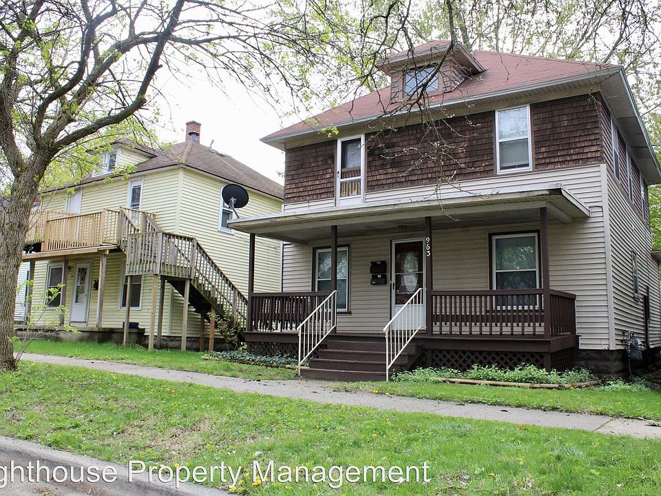 1st image of 963 Pine Ave NW #1