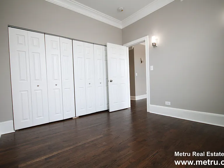 2215 N Clifton Ave #2W — Photo 10