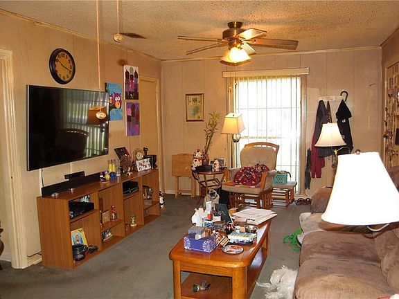 3rd image of 1102 Anita St