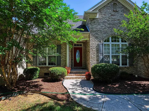 121 Rainbow Glen Cir, Madison, AL 35758