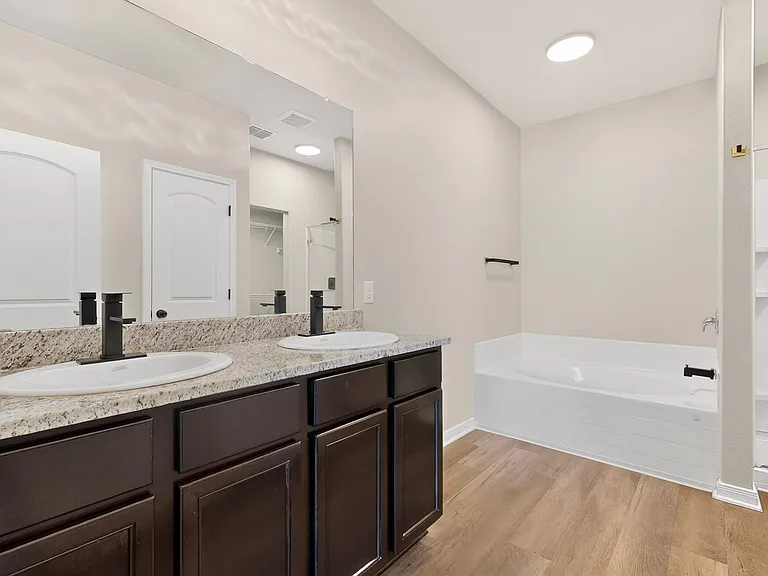 11914 Latour Valley — Photo 27