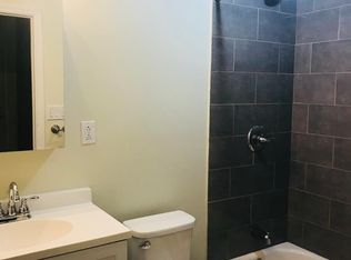 701 N 8th St #8, Philadelphia, PA 19123