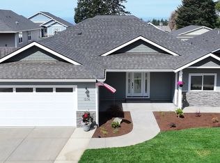 1236 Lighthouse Ln, Brookings, OR