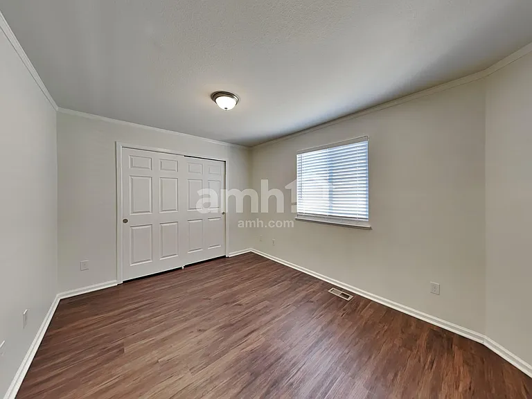4815 Talons Mark Dr — Photo 21