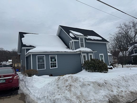 3rd image of 324 Harrison St