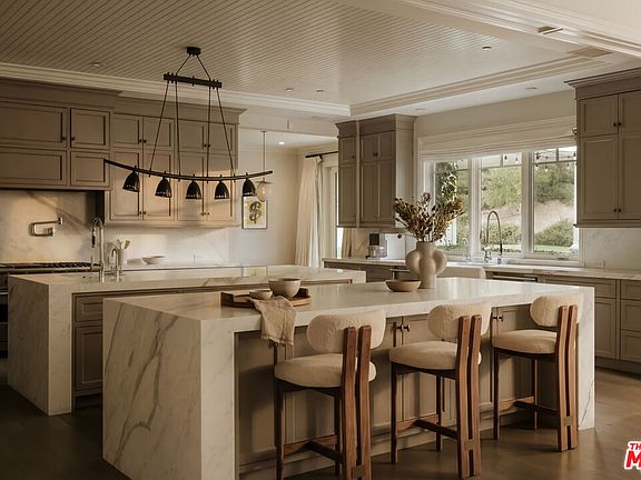 4th image of 24155 Hidden Ridge Rd