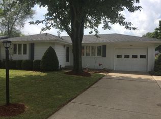 1944 Chandler Ln, Columbus, IN 47203
